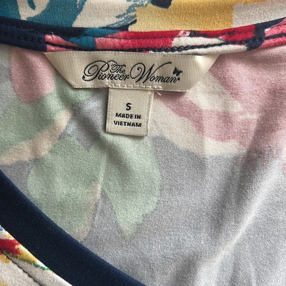 The Pioneer Woman, V Neck, Navy Floral Print Top, Size Small - Picture 4 of 5